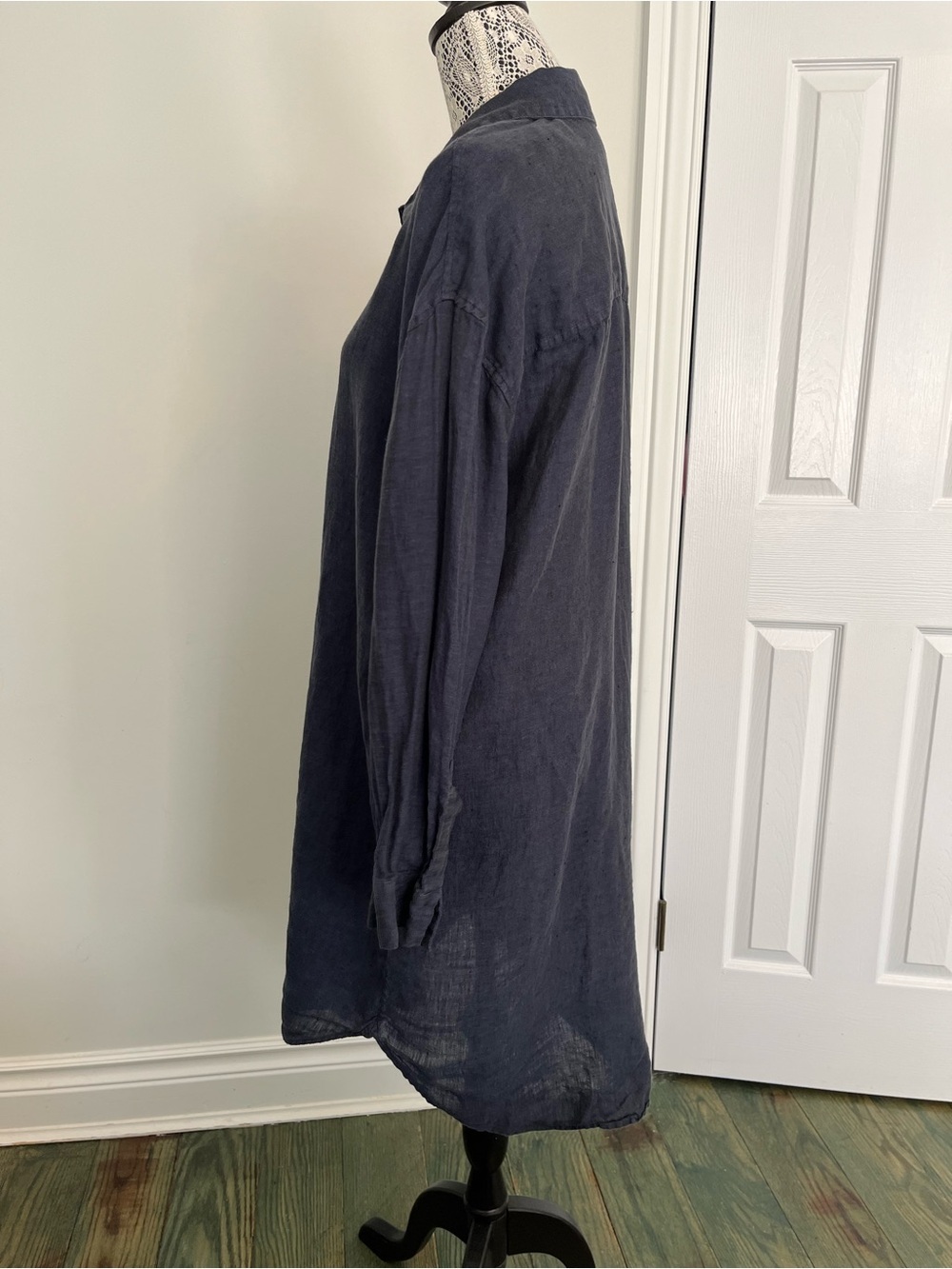 Roots 100% linen Navy Long-Sleeve Button-Front Shirt Dress - Picture 6 of 9